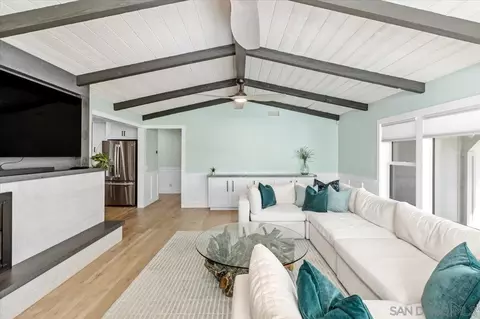 Living - 14272 Jerome Dr, Poway, CA 92064 photo 3 of 3