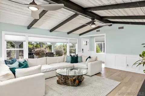 Living - 14272 Jerome Dr, Poway, CA 92064 photo 1 of 3