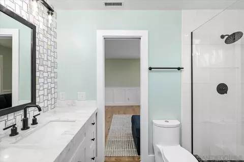 Bath - 14272 Jerome Dr, Poway, CA 92064 photo 3 of 8