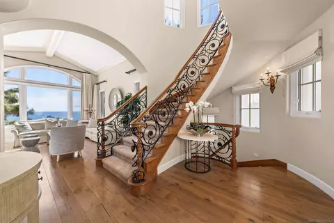 42 Sidra Cv, Newport Coast, CA 92657