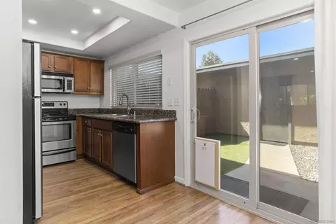 Kitchen - 1417 N Broadway #B, Escondido, CA 92026 photo 1 of 4