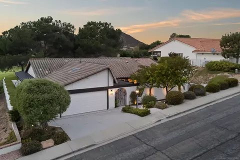 17976 Sencillo Ln, San Diego, CA 92128