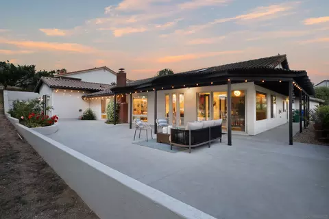 17976 Sencillo Ln, San Diego, CA 92128