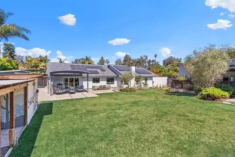 Exterior - 1041 Saint Albans #1, Encinitas, CA 92024 photo 4 of 11