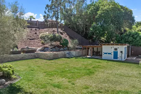 Exterior - 1041 Saint Albans #1, Encinitas, CA 92024 photo 7 of 11