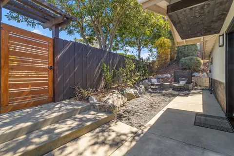 Exterior - 1041 Saint Albans #1, Encinitas, CA 92024 photo 11 of 11