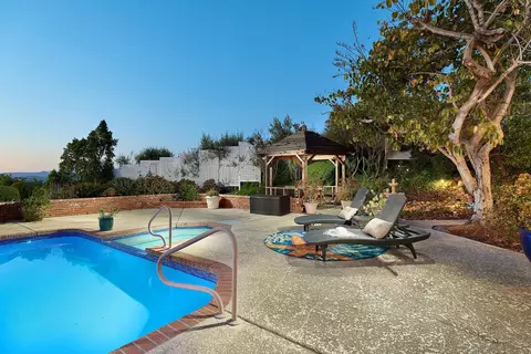 Exterior - 17505 Corte Lomas Verdes, Poway, CA 92064 photo 11 of 14