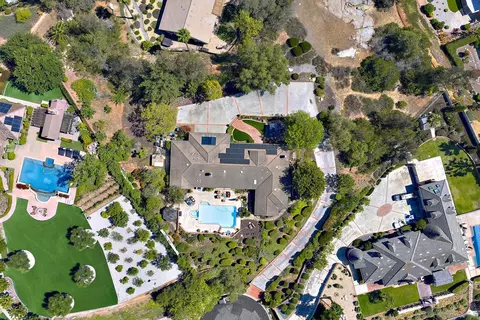 View/Area - 17505 Corte Lomas Verdes, Poway, CA 92064 photo 3 of 5