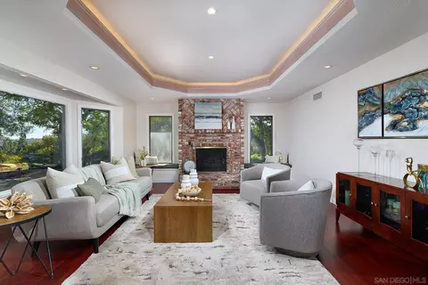Living - 17505 Corte Lomas Verdes, Poway, CA 92064 photo 1 of 3