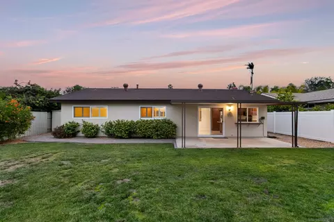 Exterior - 1658 Boyle Ave, Escondido, CA 92027 photo 3 of 4