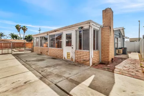 Exterior - 901 Saint George Ct, Spring Valley, CA 91977 photo 5 of 9