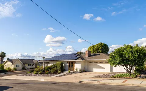 6110 Romany, San Diego, CA 92120