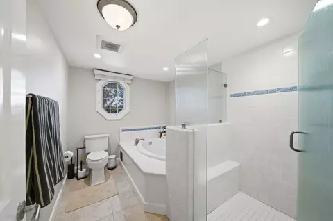 Bath - 2148 S Coast Hwy, Oceanside, CA 92054 photo 2 of 3