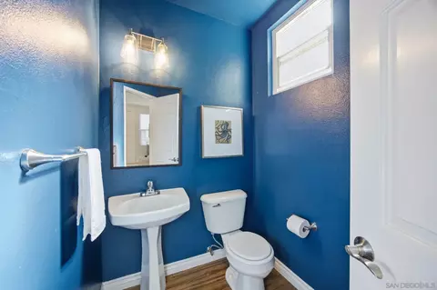 Bath - 1804 Key Largo Rd, Vista, CA 92081 photo 1 of 3