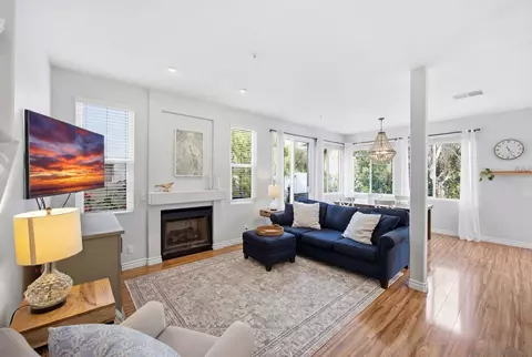 Living - 1804 Key Largo Rd, Vista, CA 92081 photo 1 of 2