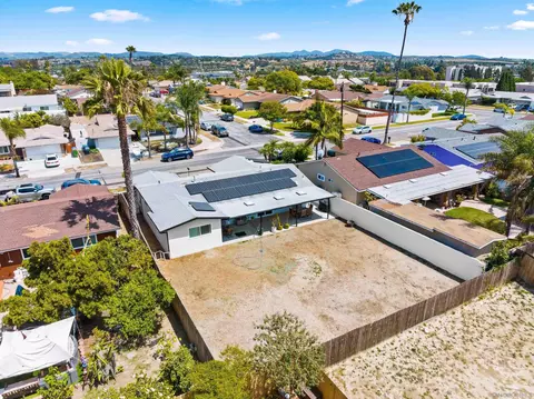 View/Area - 3027 Linda Dr, Oceanside, CA 92056 photo 6 of 6