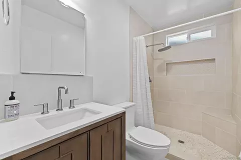 Bath - 3027 Linda Dr, Oceanside, CA 92056 photo 2 of 2
