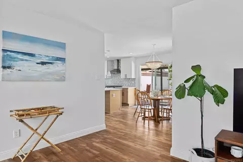 Entry Way - 3027 Linda Dr, Oceanside, CA 92056 photo 1 of 1