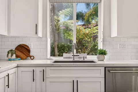 Kitchen - 7100 Surfbird, Carlsbad, CA 92011 photo 5 of 7