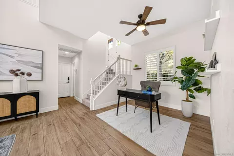 Entry Way - 7100 Surfbird, Carlsbad, CA 92011 photo 2 of 6