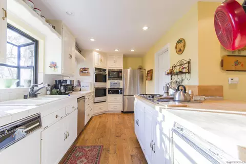 Kitchen - 28831 Spruce, Pine Valley, CA 91962 photo 1 of 4