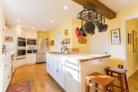 Kitchen - 28831 Spruce, Pine Valley, CA 91962 photo 2 of 4