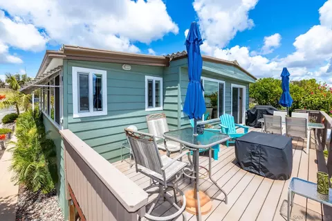 Exterior - 116 Havenview Ln, Oceanside, CA 92056 photo 5 of 10