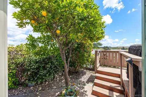 Exterior - 116 Havenview Ln, Oceanside, CA 92056 photo 1 of 10