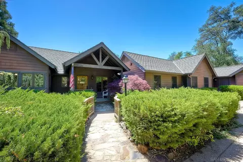1055 W Incense Cedar Rd, Julian, CA 92036