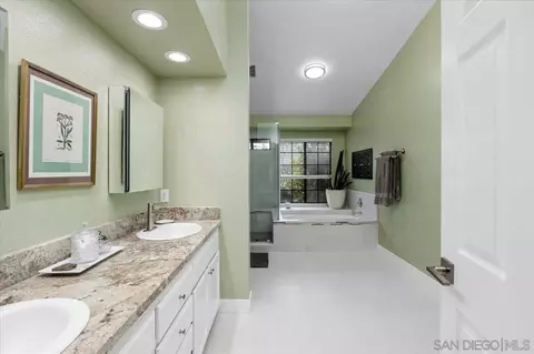 Bath - 1510 Ventana, Escondido, CA 92029 photo 1 of 4