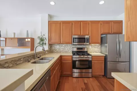 9615 W W Cyn #4, San Diego, CA 92123