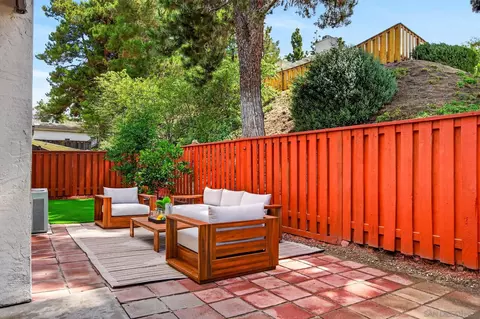 Exterior - 1272 Lancer Gln, Escondido, CA 92029 photo 5 of 9
