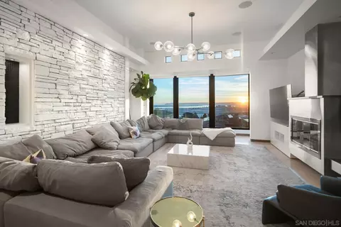 3515 Union St, San Diego, CA 92103