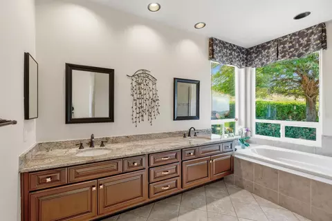 Bath - 14505 Wildgrove Rd, Poway, CA 92064 photo 3 of 3