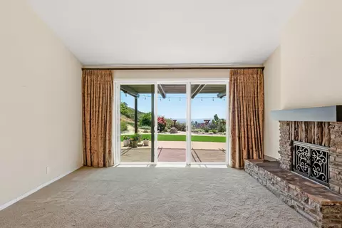 Living - 14505 Wildgrove Rd, Poway, CA 92064 photo 6 of 9