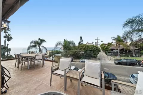 Exterior - 231 Bonair St, La Jolla, CA 92037 photo 8 of 8