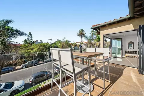 Exterior - 231 Bonair St, La Jolla, CA 92037 photo 7 of 8