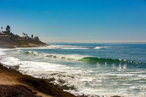 View/Area - 231 Bonair St, La Jolla, CA 92037 photo 5 of 6