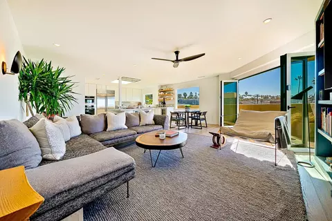 Living - 231 Bonair St, La Jolla, CA 92037 photo 10 of 10