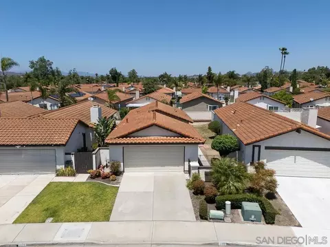 View/Area - 270 Smoke Tree Pl, Oceanside, CA 92057 photo 2 of 25