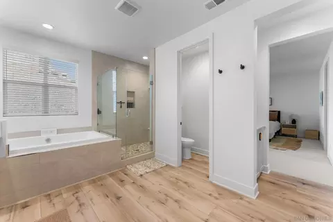 Entry Way - 1567 Corte Botanicas, Chula Vista, CA 91913 photo 5 of 5