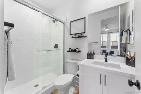 Bath - 1567 Corte Botanicas, Chula Vista, CA 91913 photo 1 of 5
