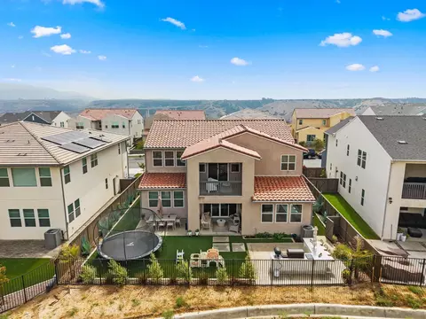 1567 Corte Botanicas, Chula Vista, CA 91913