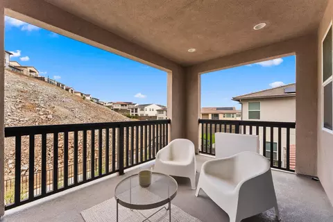 Exterior - 1567 Corte Botanicas, Chula Vista, CA 91913 photo 2 of 11