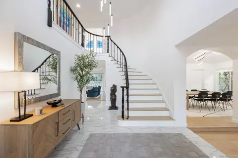 18857 Beechtree Ln, Porter Ranch, CA 91326