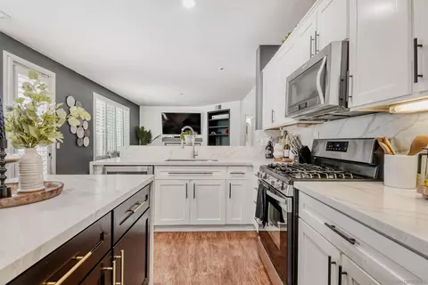 Kitchen - 39230 Devotion Ln, Murrieta, CA 92563 photo 5 of 5