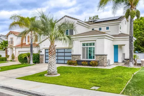 Exterior - 39230 Devotion Ln, Murrieta, CA 92563 photo 3 of 8