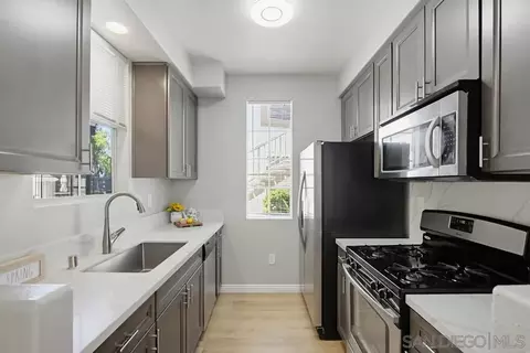 8668 New Salem #103, San Diego, CA 92126