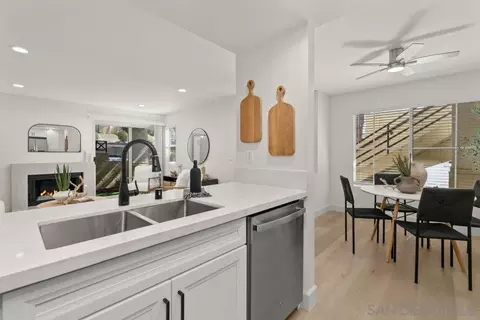 Kitchen - 761 Brookstone #102, Chula Vista, CA 91913 photo 3 of 4