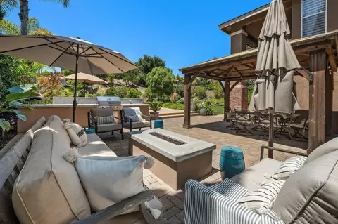 Exterior - 12113 Travertine Ct, Poway, CA 92064 photo 11 of 13